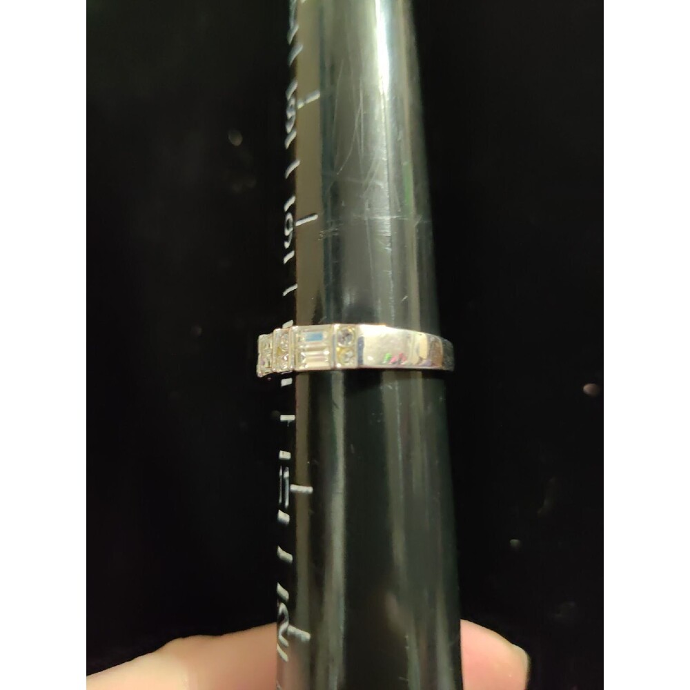 Silver tone Rhinestone Ring - Picture 2 of 5